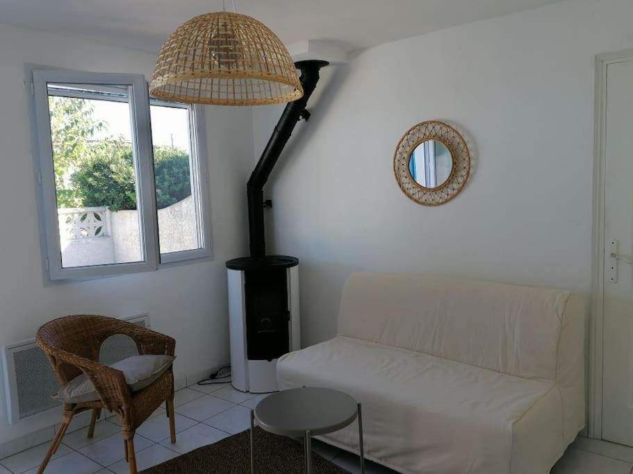 Maison T3 Avec Vue Au Bord De L'Etang Istres Exterior photo